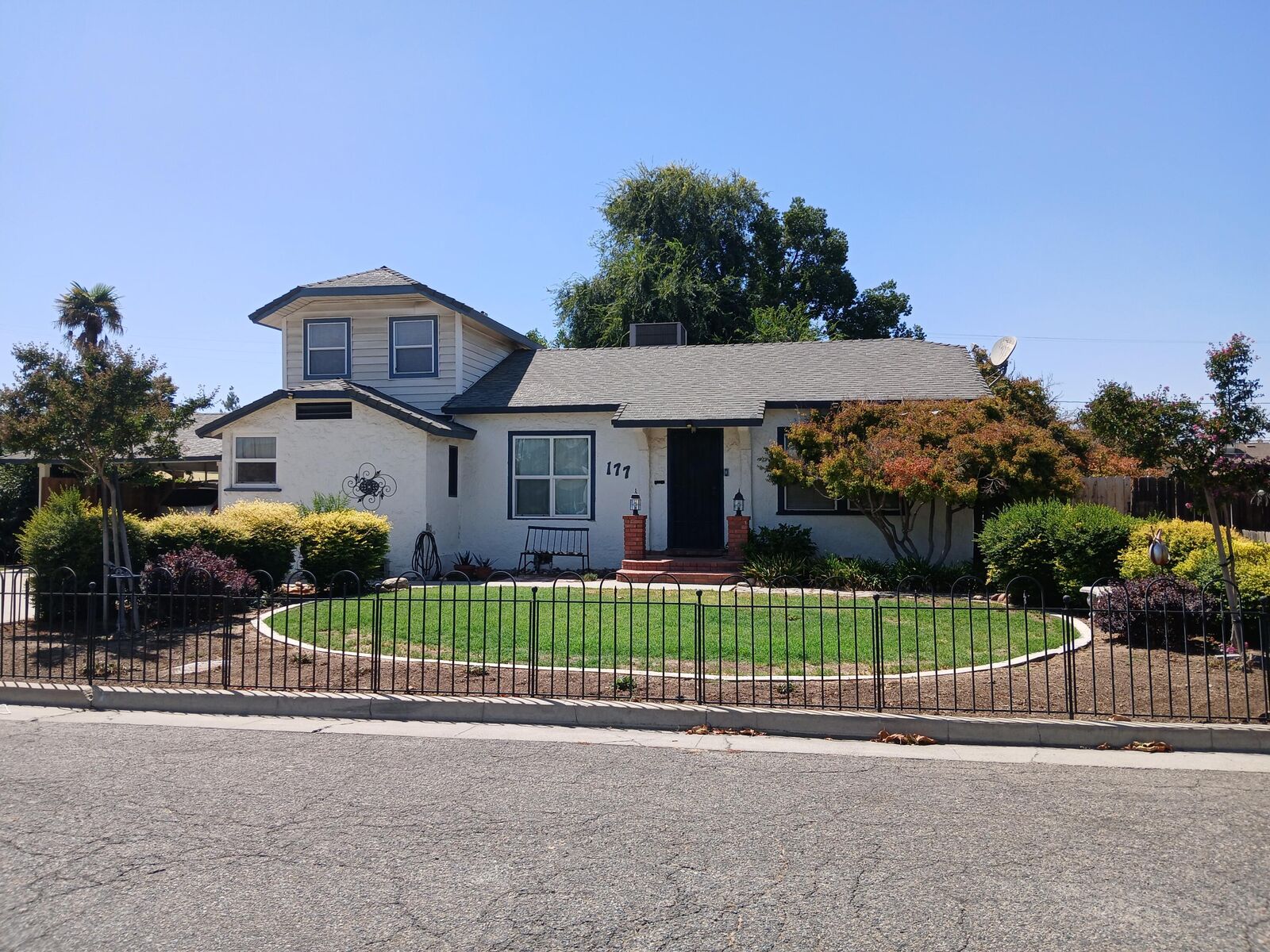 Property Photo: 177 N Canby Street CA 93274