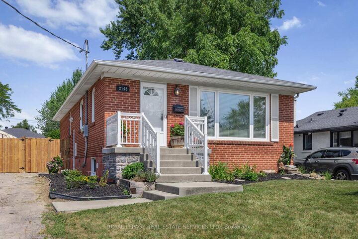 Property Photo: 2143 Mountainside Drive ON L7P 1B3