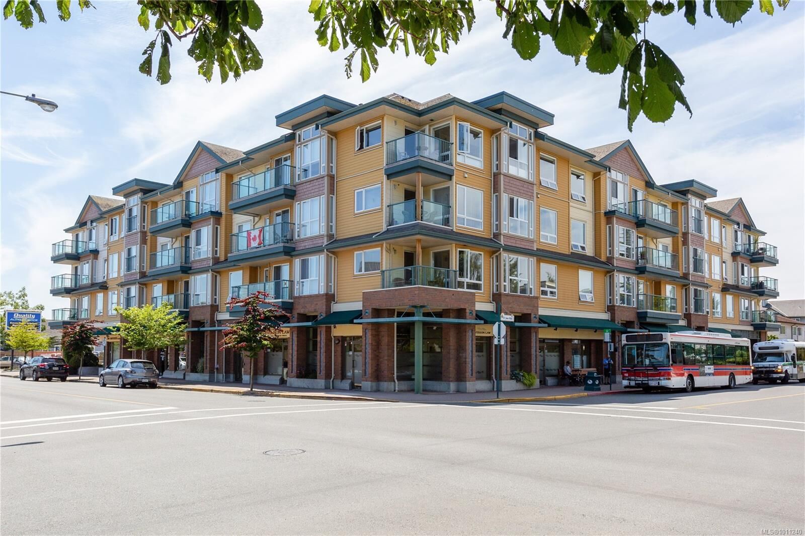 Property Photo: 9840 Fifth St 302 BC V9L 2X3