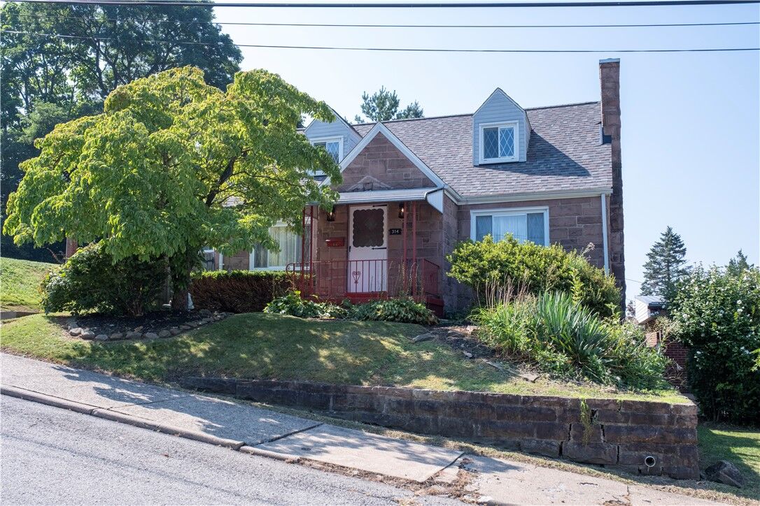 Property Photo: 314 Murray Ave PA 15068