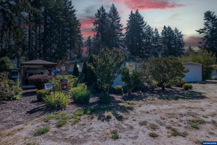 Property Photo: 33125 SE White Oak (#20) Rd 20 OR 97333