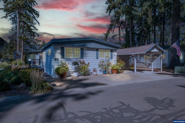Property Photo:  33125 SE White Oak (#20) Rd 20  OR 97333 
