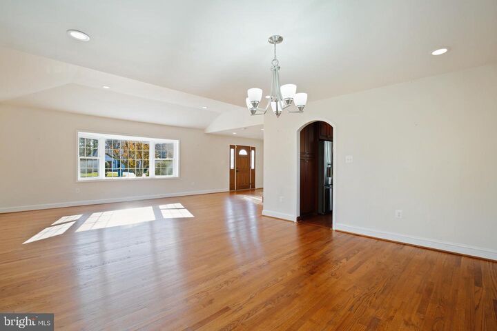 Property Photo:  1302 Altamira Court  VA 22102 