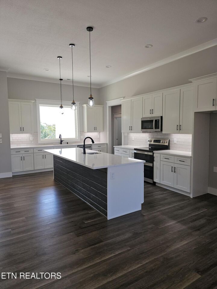 Property Photo:  200 Sugar Maple Court  TN 37354 