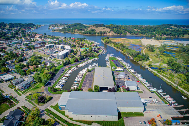 127 Wharfside  Grand Haven MI 49417 photo