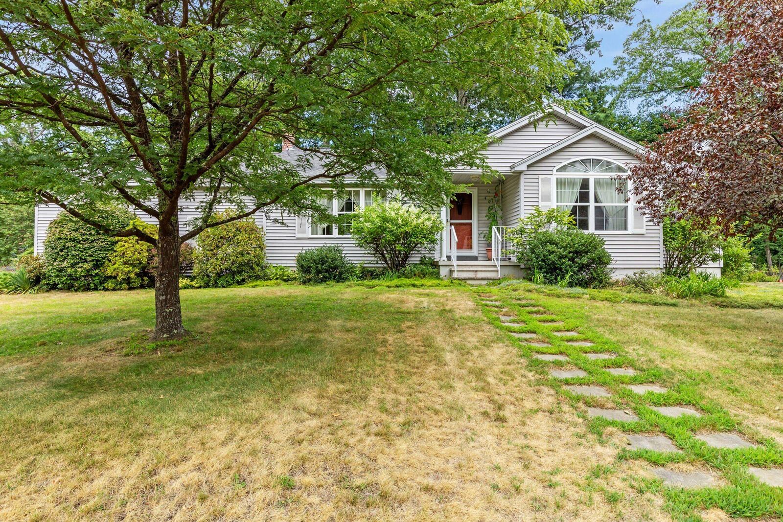 Property Photo:  4 Raymond Street  ME 04073 