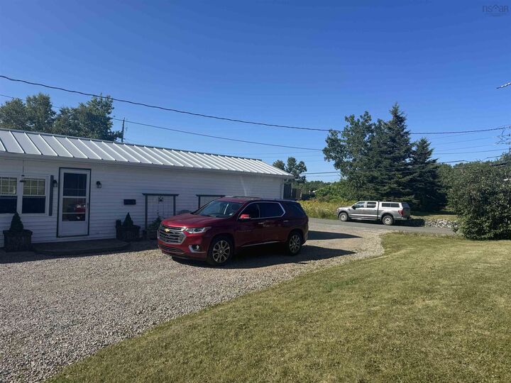 Property Photo: 4 Bushells Lane NS B2A 3L6