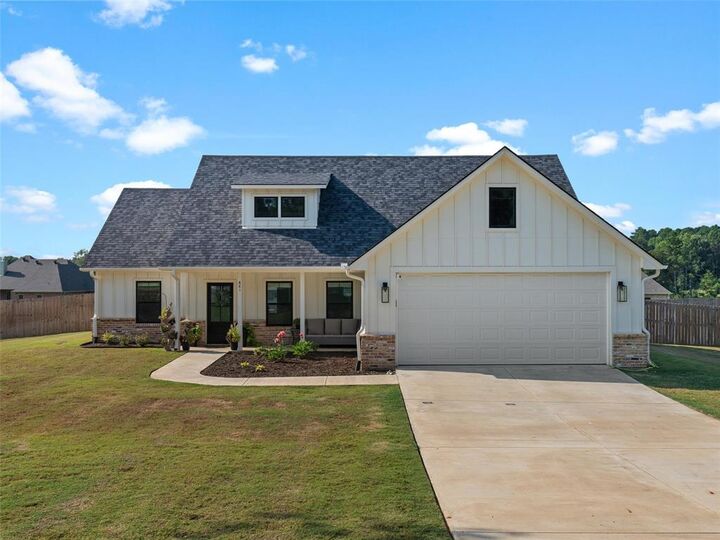 Property Photo: 681 Peavine Road TX 75662