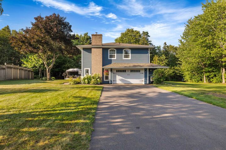 Property Photo: 141 Sherwood Forest Drive PE C0A 1J0