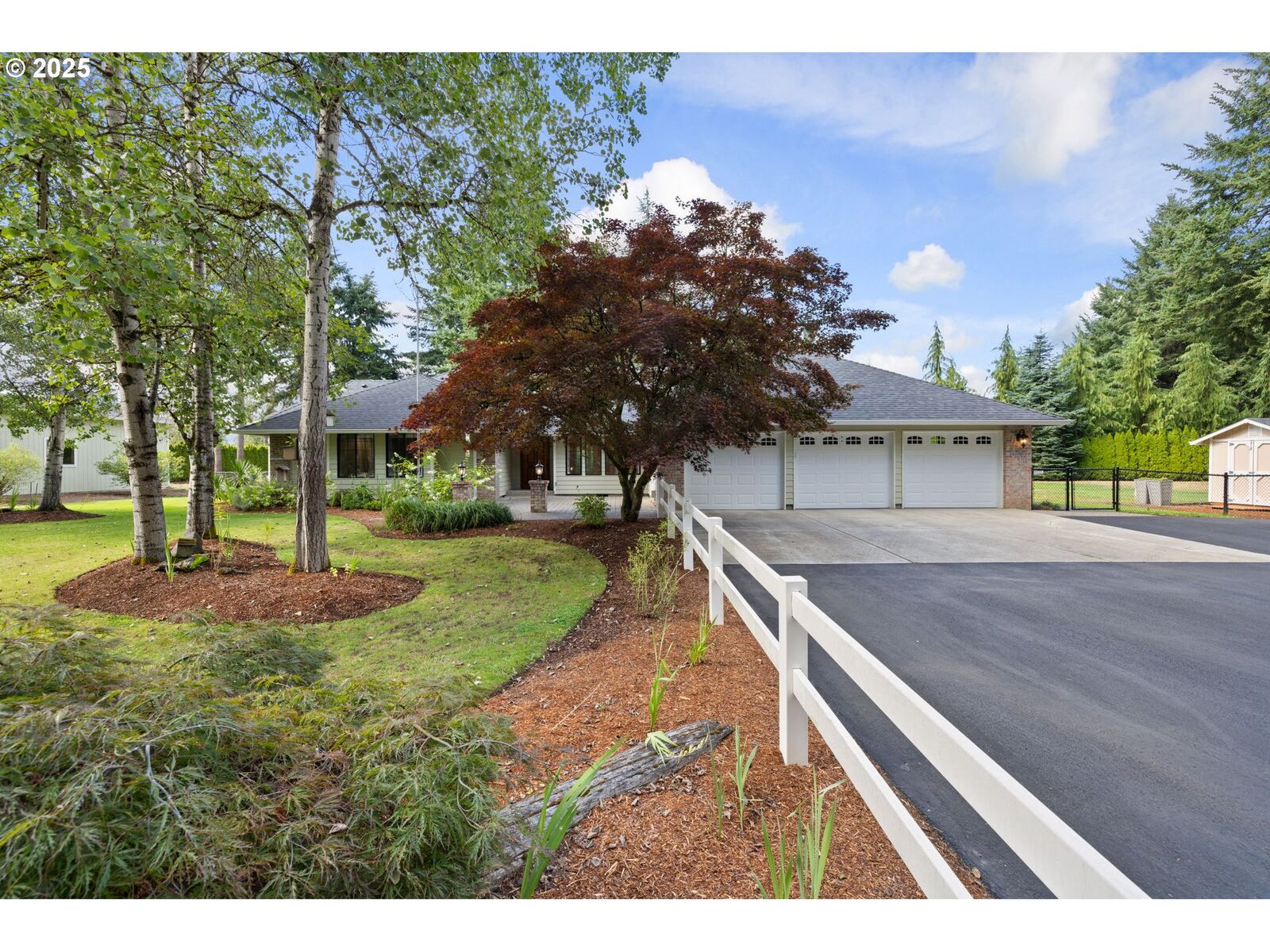 Property Photo: 2504 NE 240th St WA 98642