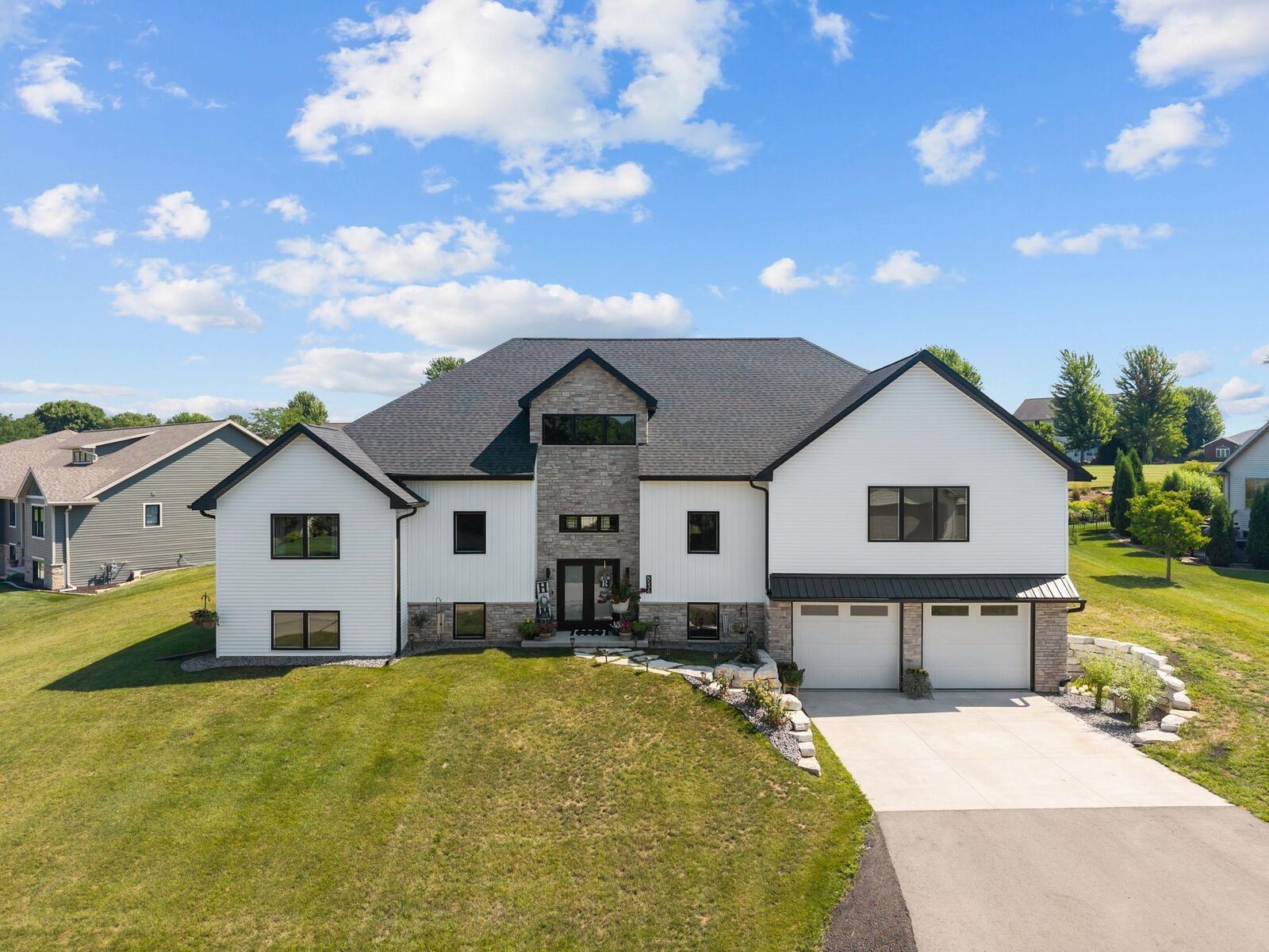 Property Photo:  N536 Robinhood Drive  WI 54169 