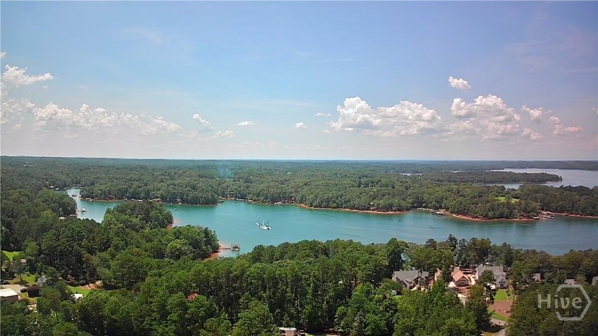 Property Photo:  99 Commodore Street  GA 30643