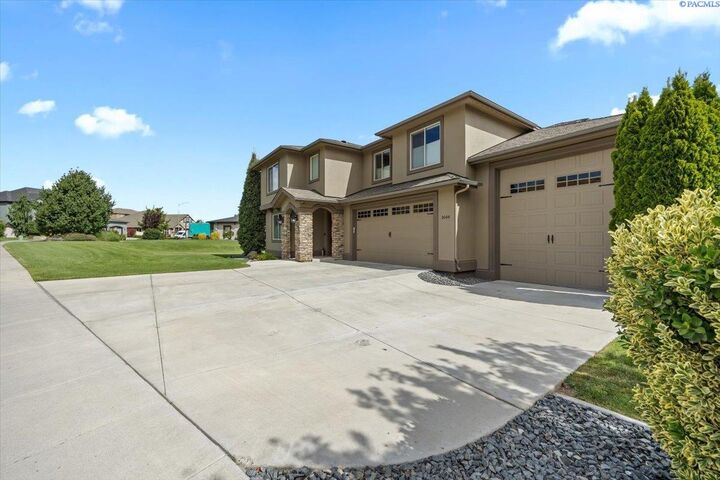 Property Photo:  1644 Molly Marie Ave  WA 99352 