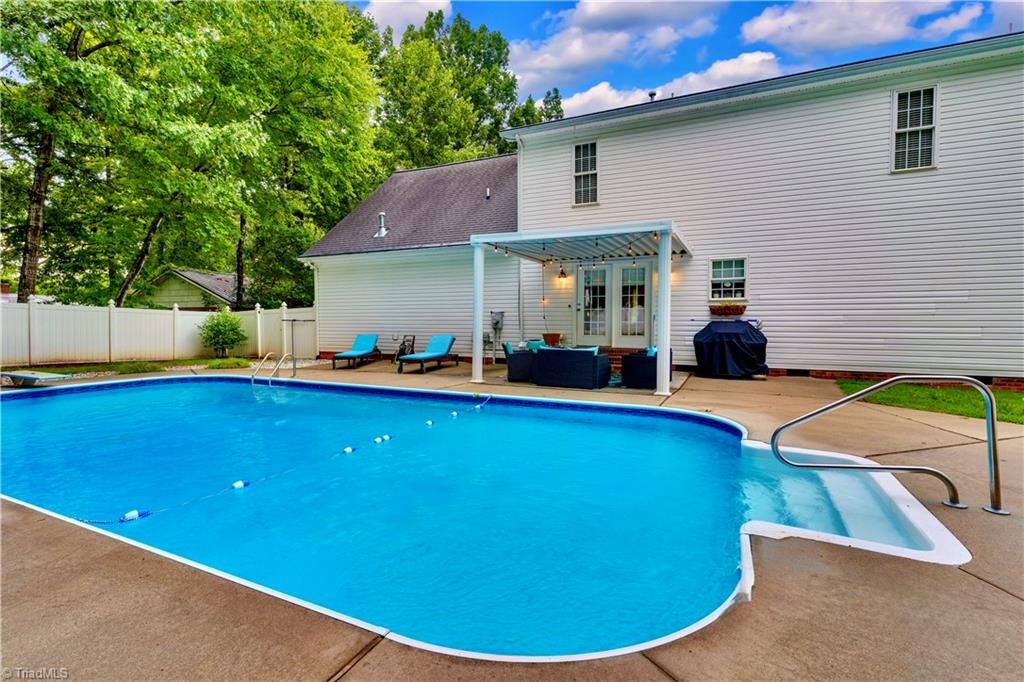 Property Photo:  233 Holly Hill Street  NC 27316 