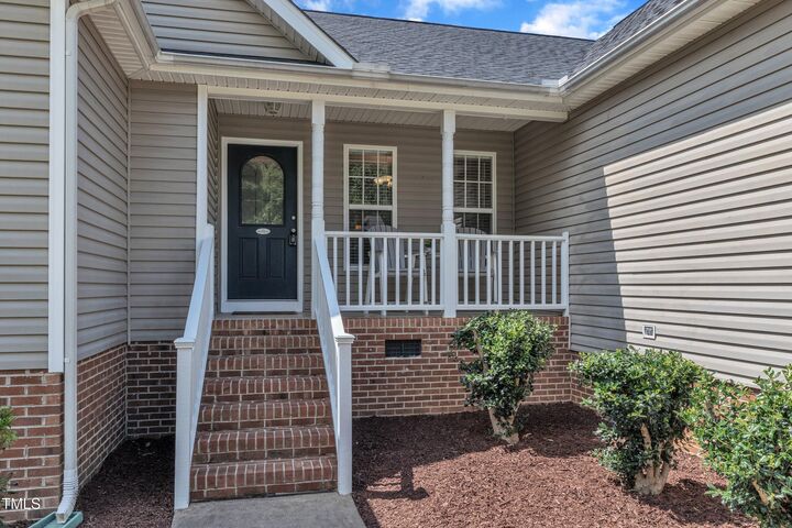Property Photo: 208 Grassy Meadow Road NC 27540