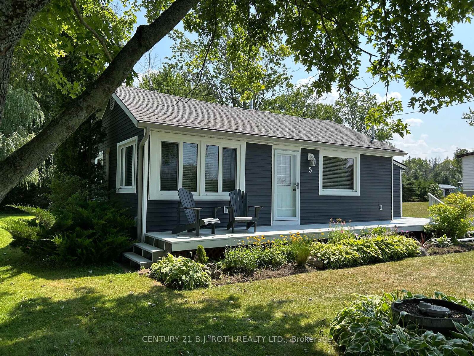 Property Photo: 5 Delta Drive ON L0K 2C0