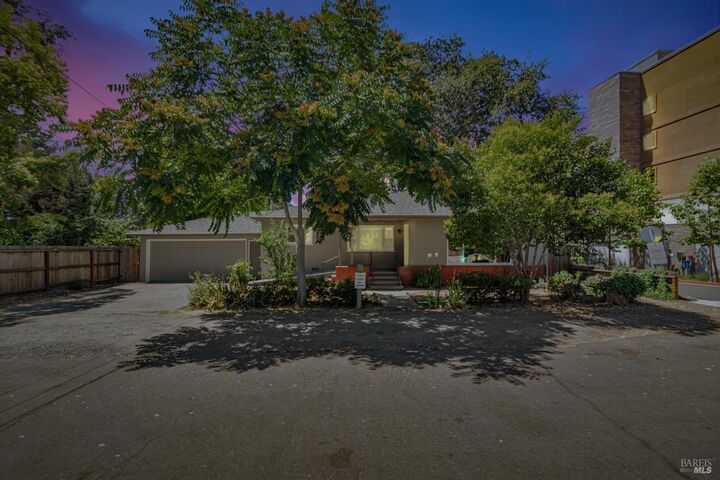 209 Decoe Street  Santa Rosa CA 95401 photo