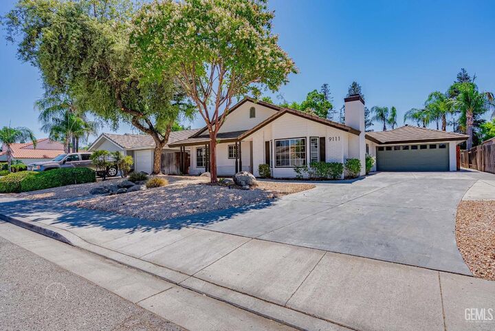 Property Photo: 9111 Birch Creek Court CA 93312