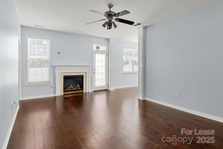 Property Photo: 6828 Ayrshire Glen Place NC 28273