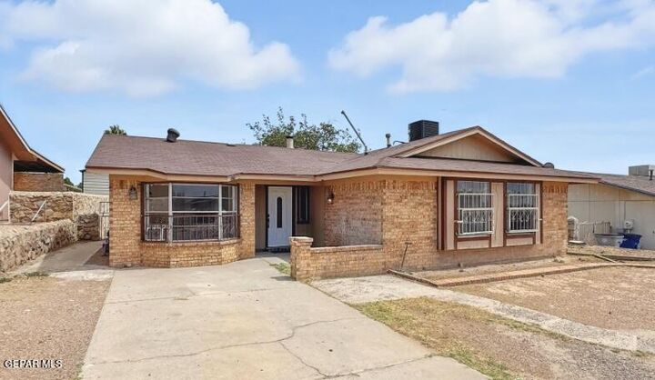 Property Photo: 1604 James Chisum Drive TX 79936