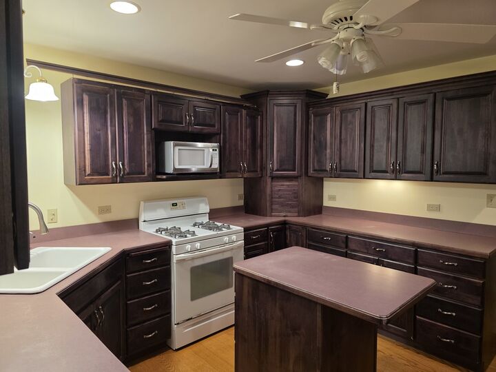 Property Photo: 630 Huntley Terrace IL 60417