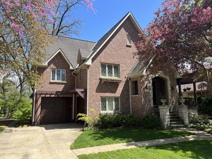 Property Photo:  709 Prospect Avenue  IL 60010 