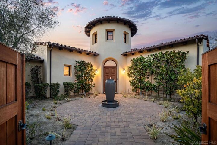 Property Photo: 7552 Montien Road CA 92127