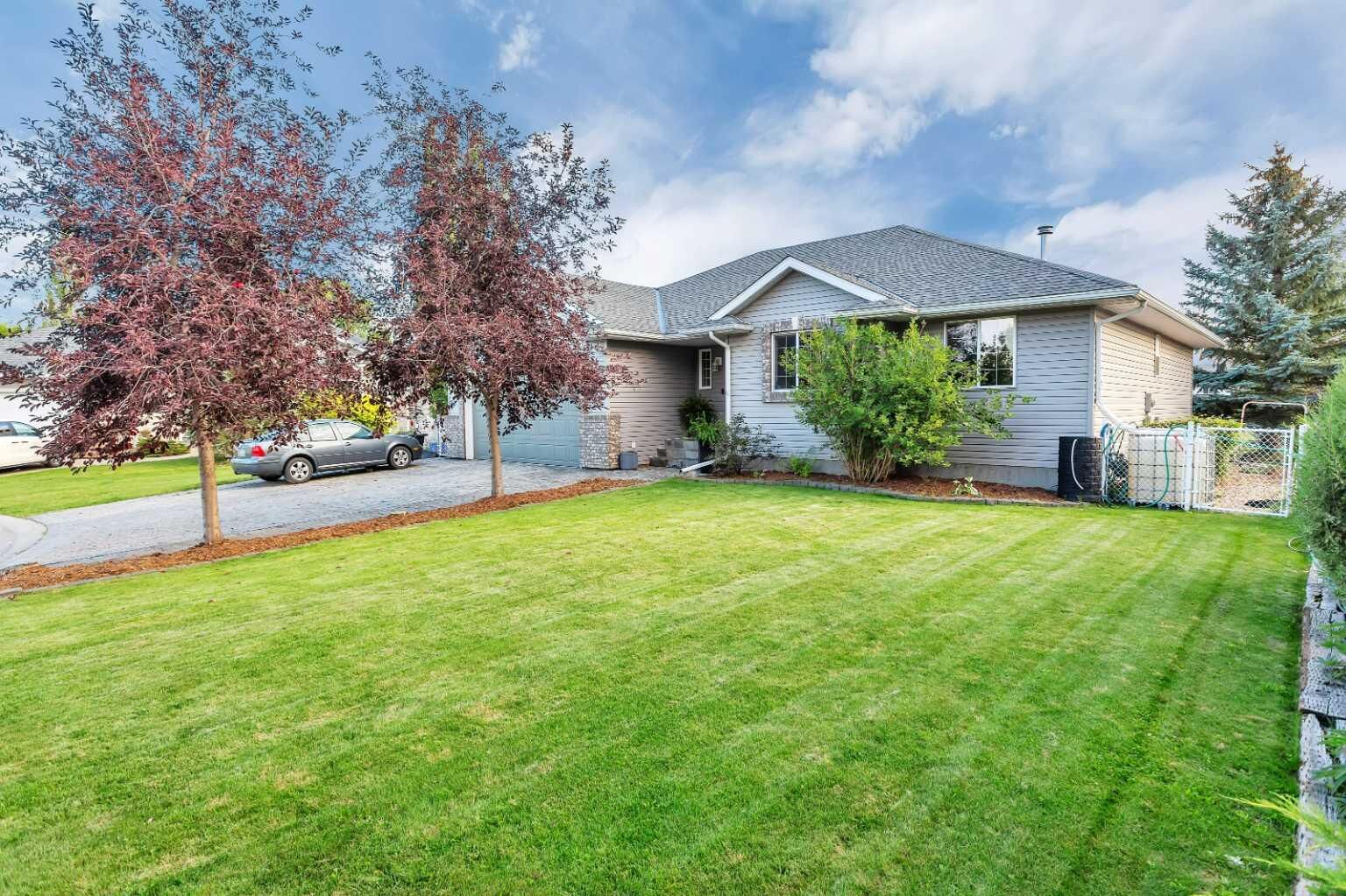 Property Photo: 24 Iron Wolf Ridge AB T4L 2K4
