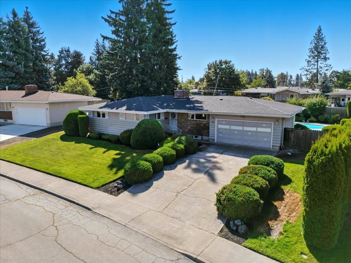 Property Photo:  3607 W Woodside Ave  WA 99208 