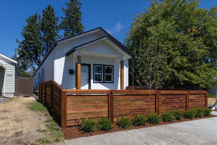 Property Photo:  1324 W Dalke Ave B  WA 99205 