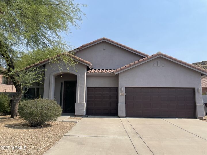 Property Photo: 4943 S Las Mananitas Trail AZ 85118