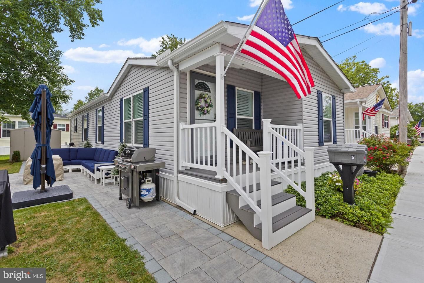 Property Photo:  5 Forest Drive  NJ 08520 