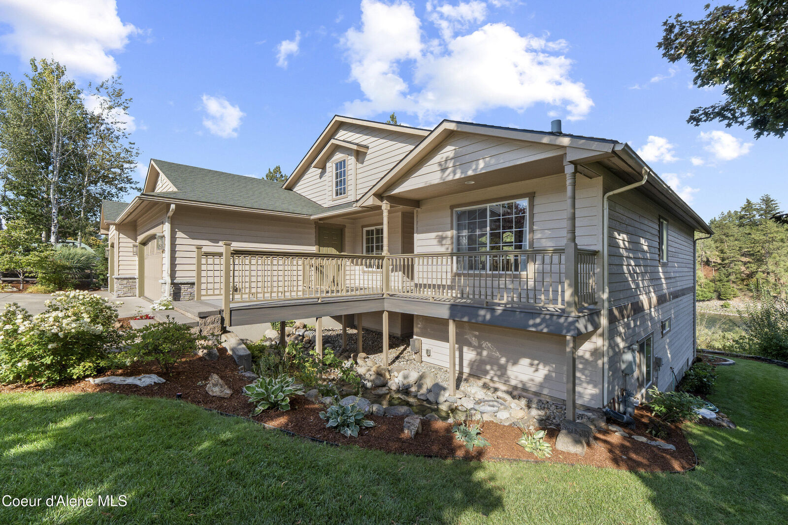 Property Photo: 821 S Majestic View Dr ID 83854