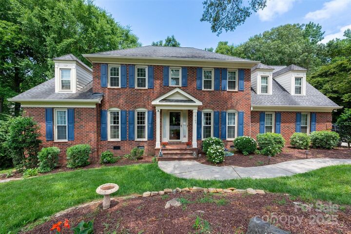 Property Photo: 10105 Waterbrook Lane NC 28277