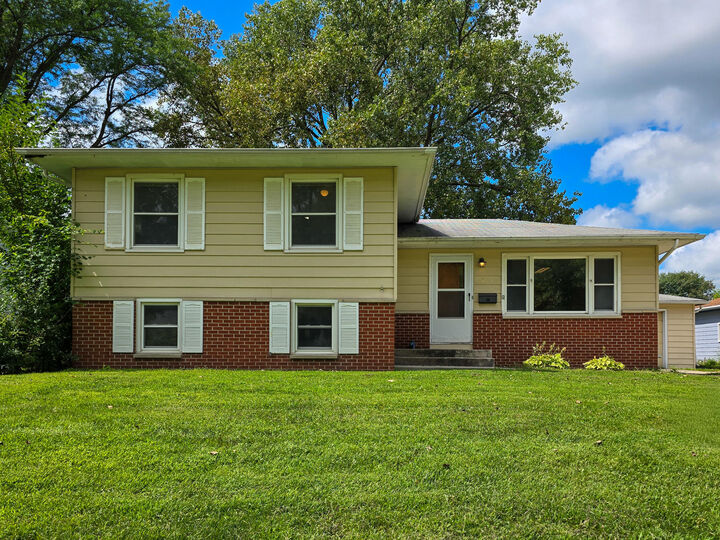 1219 Arizona Avenue  Ames IA 50014 photo