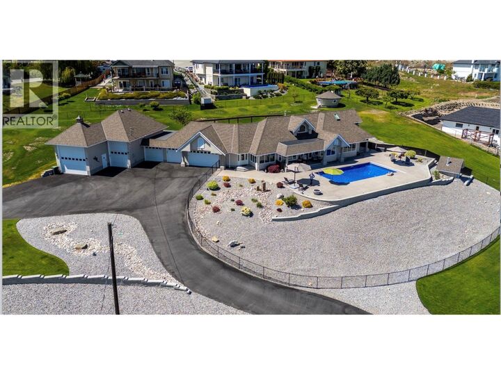 6130 Lipsett Avenue  Peachland BC V0H 1X7 photo