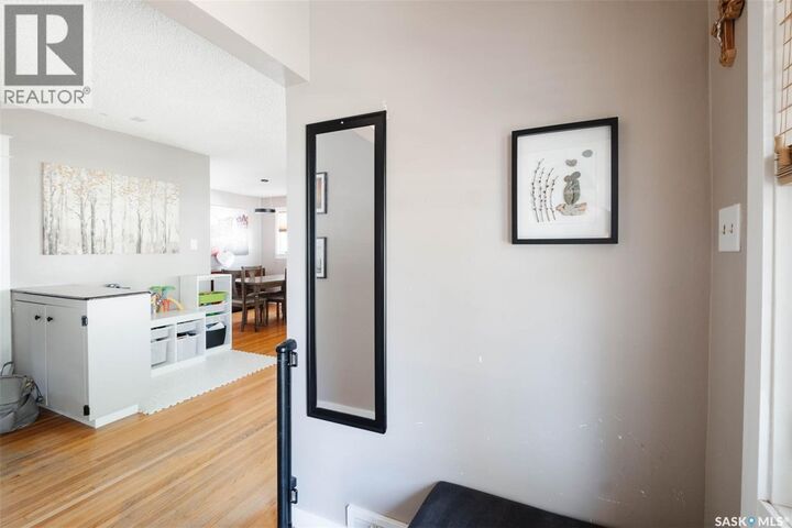 Photo de la propriété: 26 Lamont Crescent SK S4S 4A4