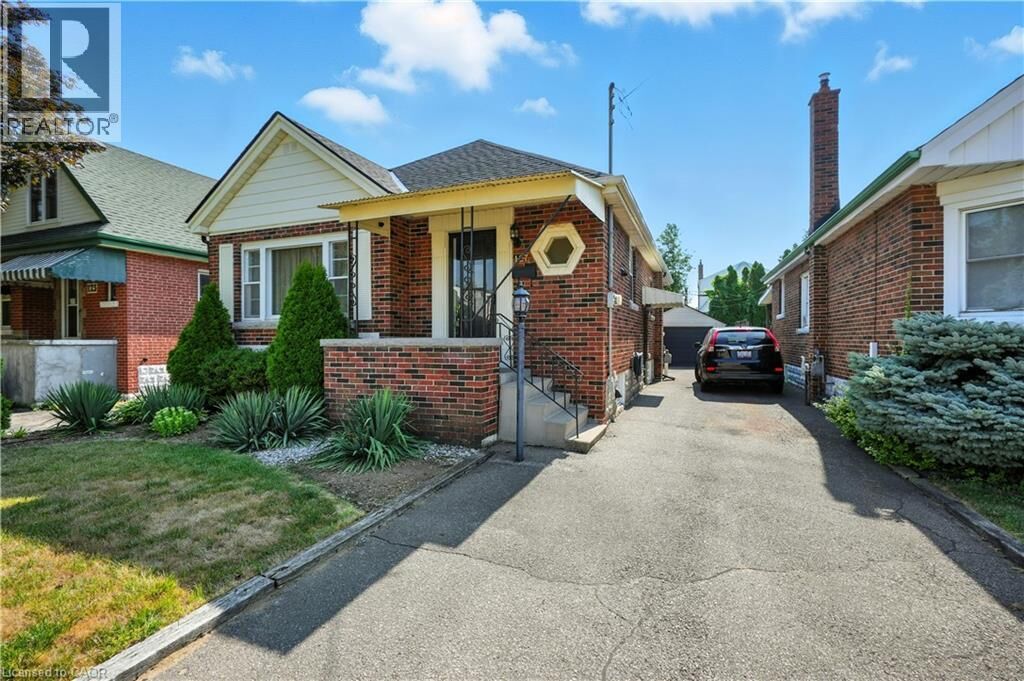 Property Photo: 127 Garside Avenue South ON L8K 2W1