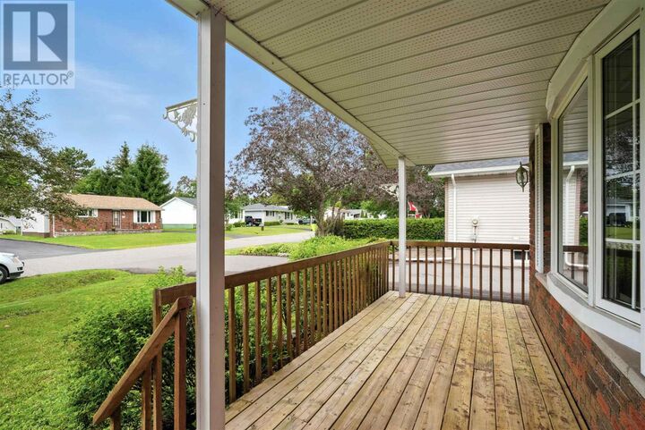 Property Photo: 30 Chicora Cres ON P6A 5S9