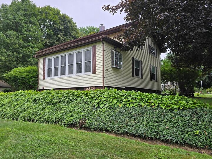 86 S Main Street  Albion PA 16401 photo