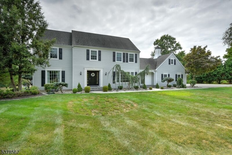Property Photo: 9 Settlers Ct NJ 08853