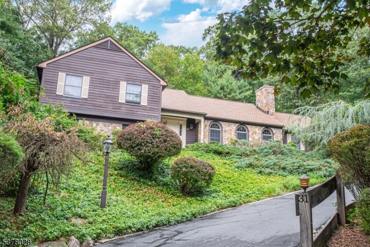 Property Photo:  31 Cheyenne Dr  NJ 07045 