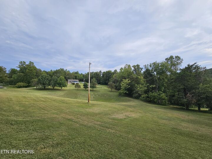 Property Photo: 471 Braden Chapel Rd Rd TN 37870
