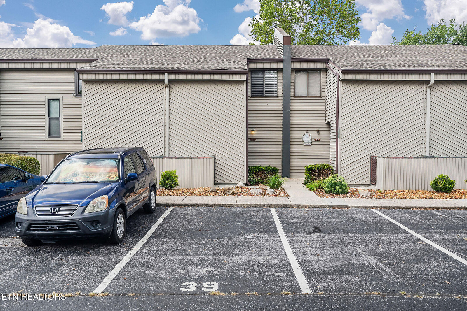 Property Photo: 72 Lakeshore Lane 39 TN 38558