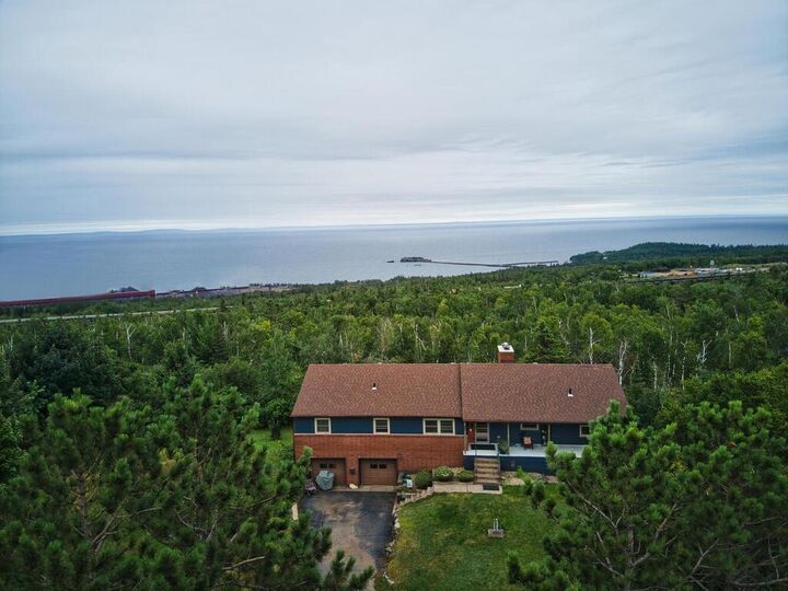 Property Photo:  7 Kent Ln  MN 55603 