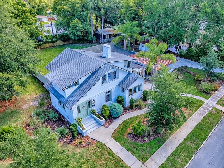 Property Photo: 351 W 10th Avenue FL 32757