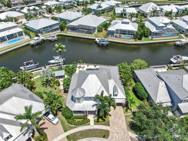 Property Photo:  627 Mirabay Boulevard  FL 33572 