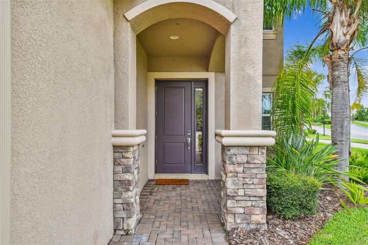 Property Photo: 30415 Palmer Oak Drive FL 33543