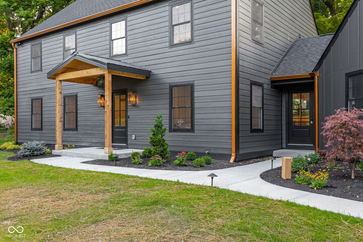Property Photo: 12 Maplecrest Drive IN 46033