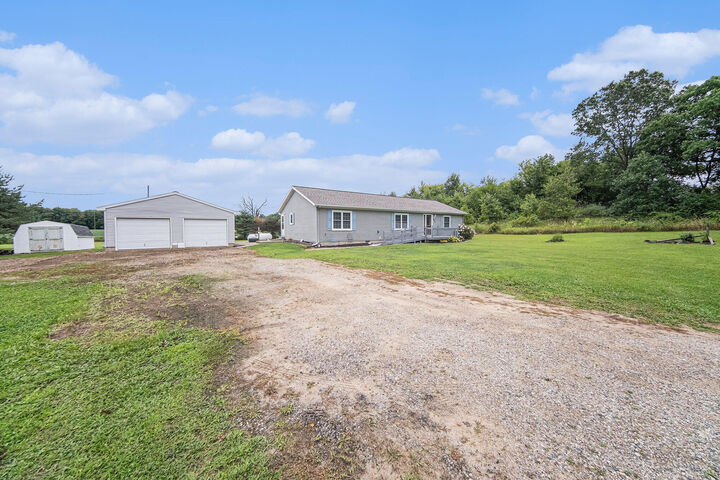 Property Photo: 6600 Kinch Road MI 49201